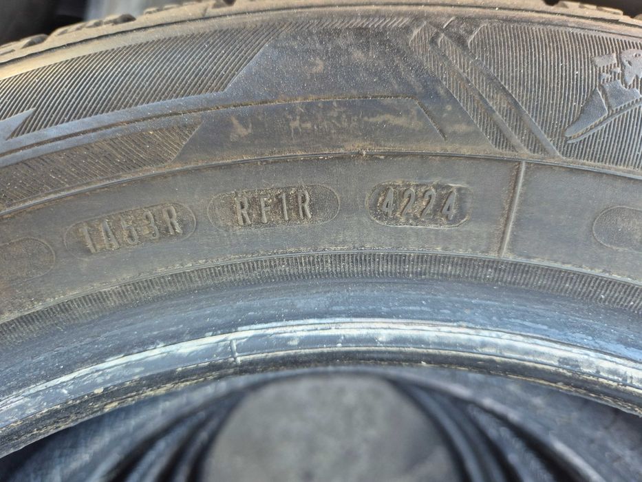 4 Anvelope de IARNA - 215/55/17 98V - GoodYear UGP3 - Stare F BUNA - DOT 2025 !