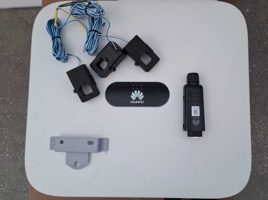 Трифазнен инвертор Huawei 10kw sun 2000 M1