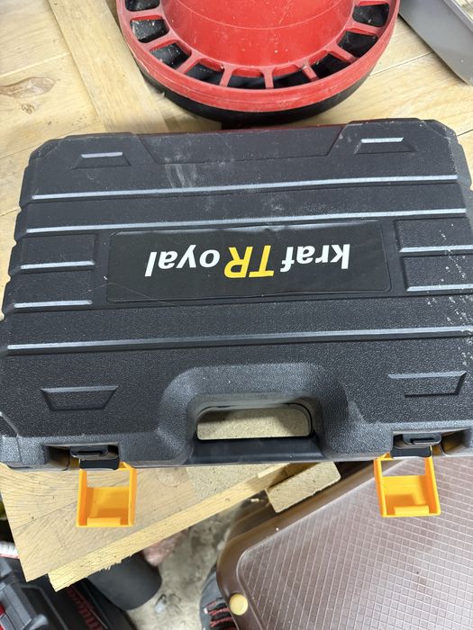 Перфоратор на батерия