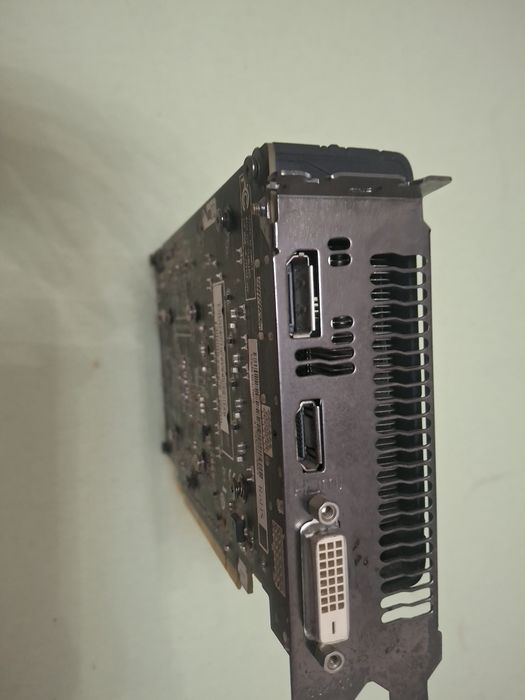 Продавам видео карта rx 570 gddr5 4g itx