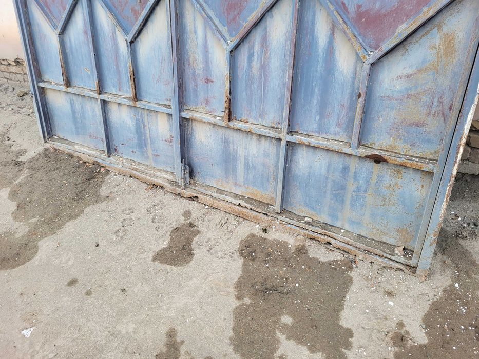 Дамир дорвозо, темир дарвоза, намунавий уйники, бахоси 2 млн сум