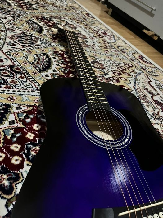 гитара фиолетовая