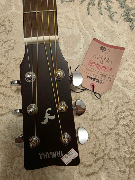 Гитара марки Yamaha original