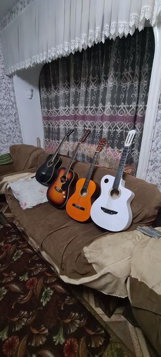Хархил турдаги гитаралар сотилади