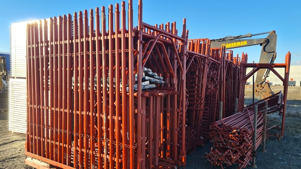 Schela metalica second, podine metalice noi