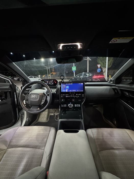 Продаётся Toyota BZ 4x  Максимальная комплектация