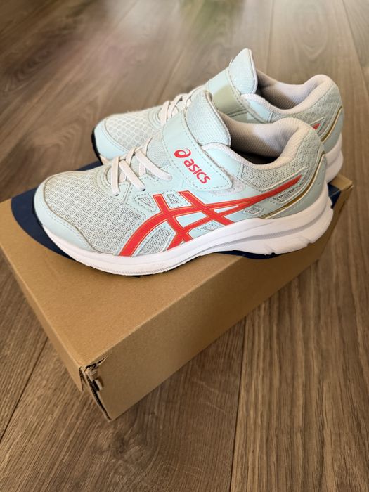 Маратонки Asics