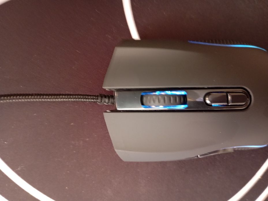 Продам компьютерныю мышь