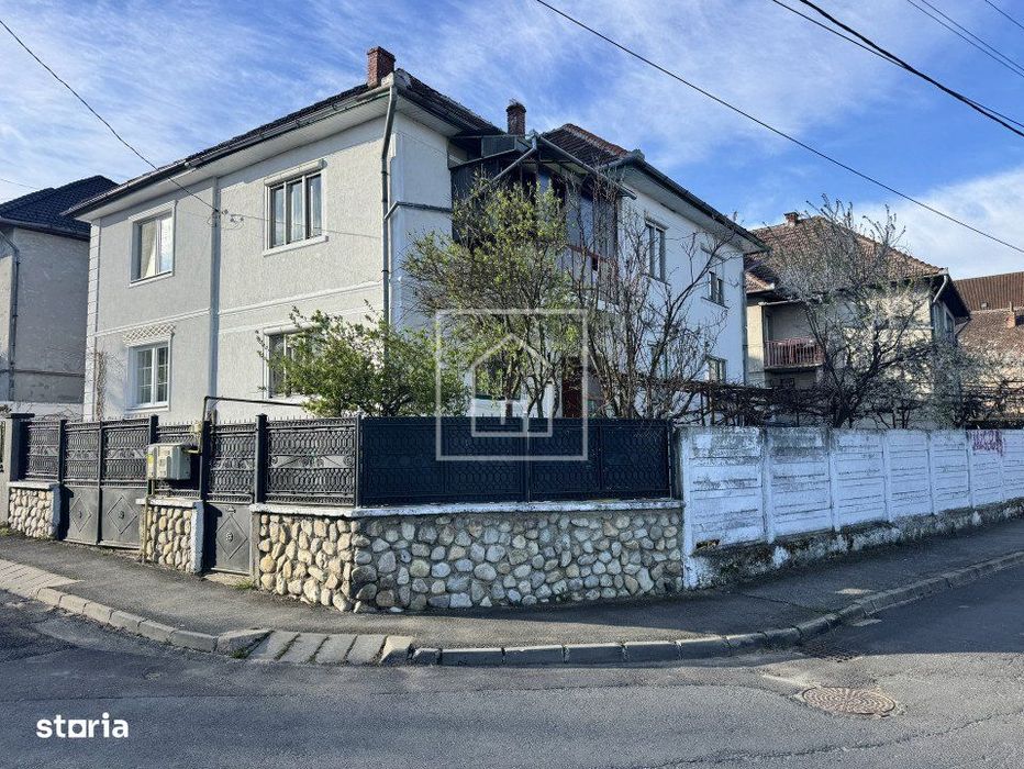 Casa 4 Camere | CL Poplacii | Garaj | Dubla Deschidere | Mansardabil