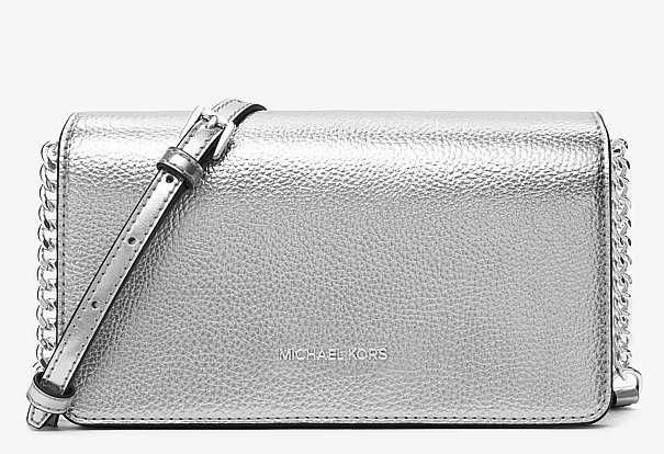 сумочка от Michael Kors (США)