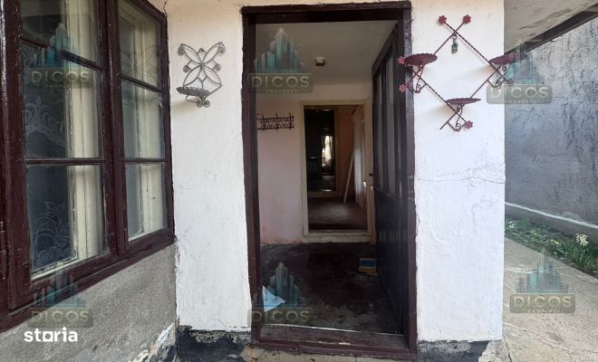 Casă de vânzare cu 3 camere