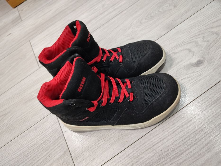 Мужские высокие кроссовки