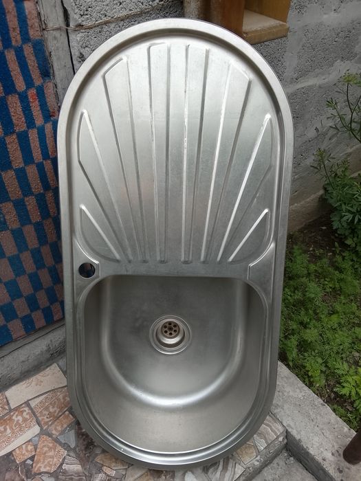Раковина из стали