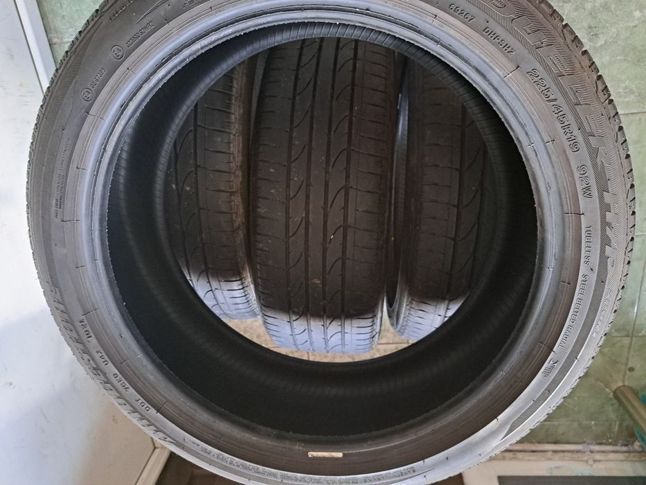 4 anvelope 225/45 R19 Bridgestone