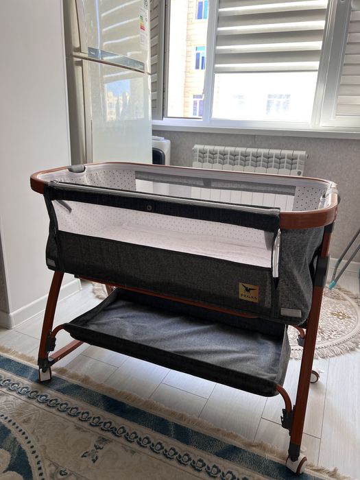 Манеж-кровать для детей