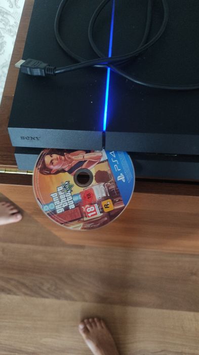 Продам или обмен PS 4