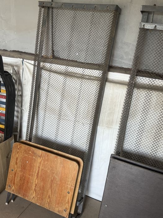 Кровать металлический