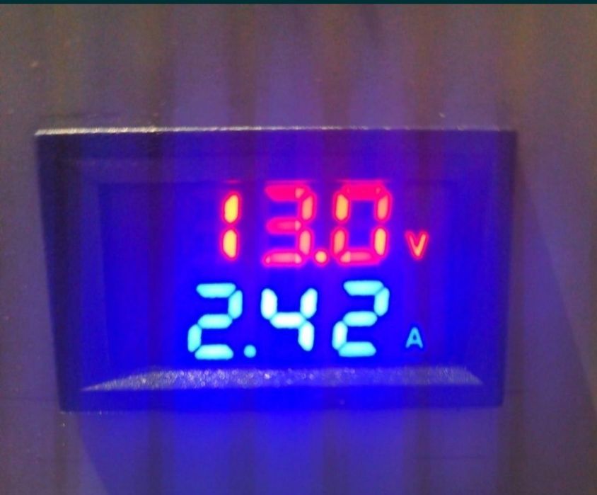 Voltmetru digital 4in1