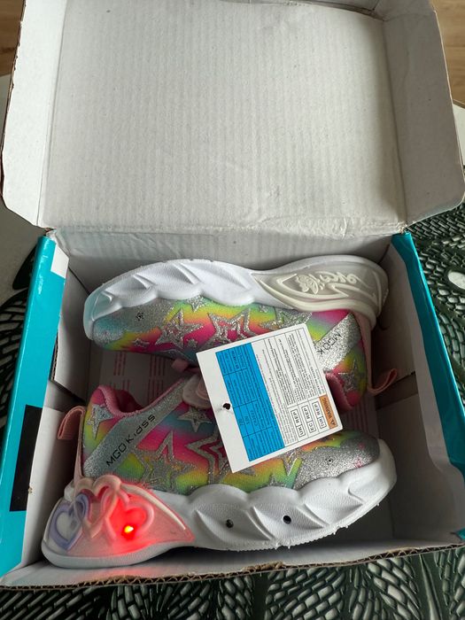 Светещи маратонки