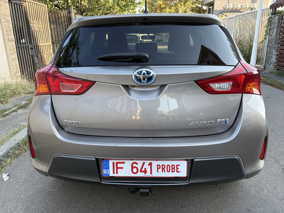Toyota Auris 1.8 VVT Hybrid-Benzina,Consum 3.6%,Automatic,Garantie 1 an Hybrid