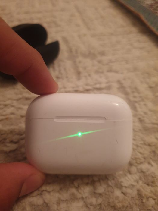 Airpods оригинал