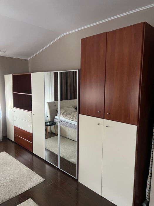 Dulap Haine Conditie Buna