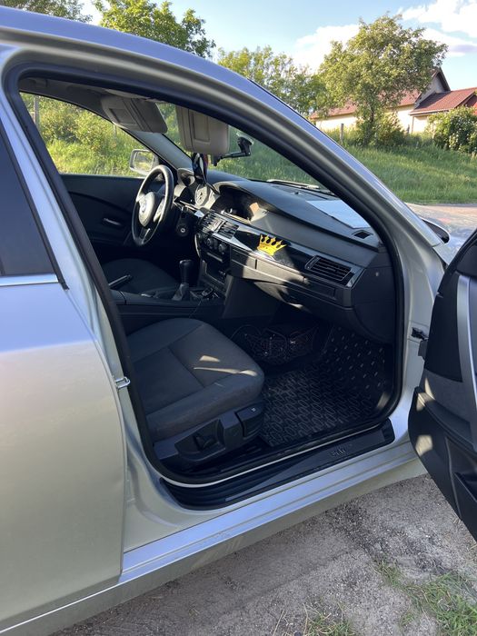 BMW 5 Series 2004 — imagine 3
