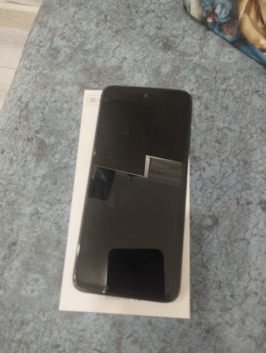 Продам телефон Redmi 10