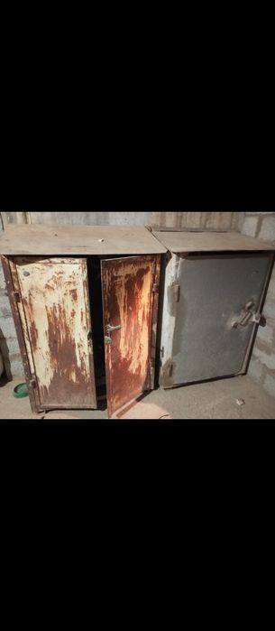 Три железных шкафа .советский металл