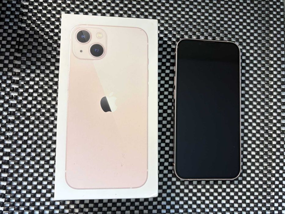 Iphone 13, розов, перфектен