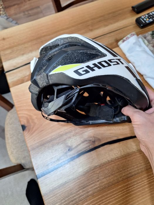 Каска за коляло оригинална