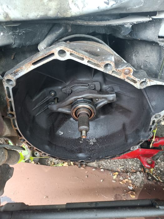 Части за Мерцедес 124