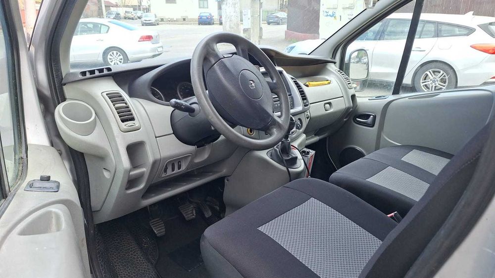 Renault trafic 2011 euro 5 varianta lunga.