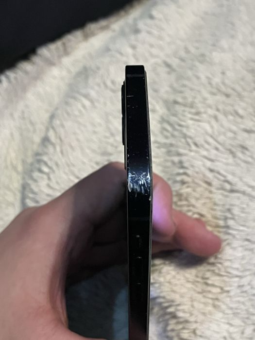 Продам Iphone 12. 64 Гб