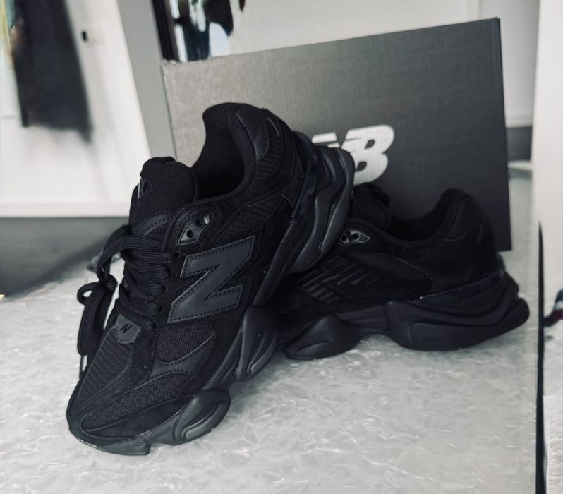 Adidași premium NB 9060