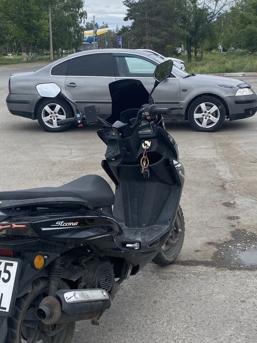 Скутер maxi 180 куб