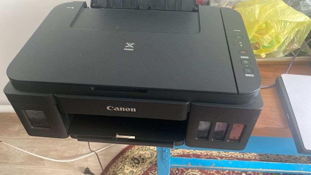 Принтер canon в хорошем состояние