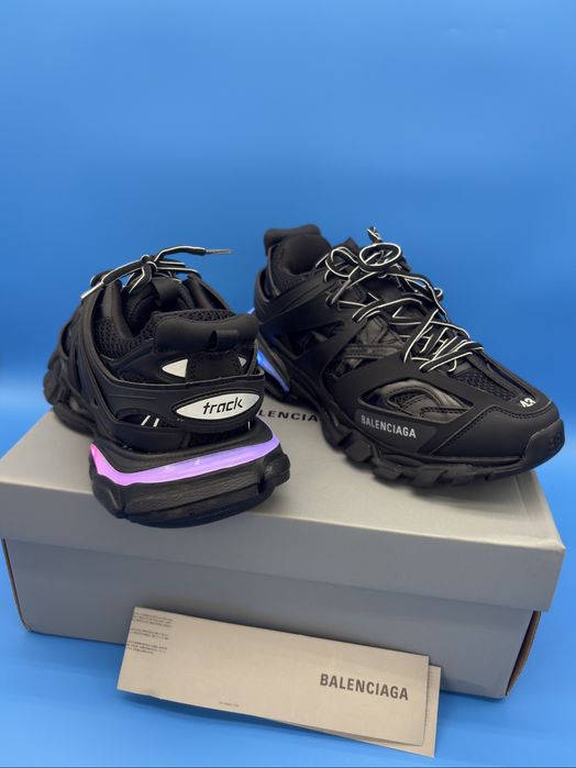 Balenciaga track led