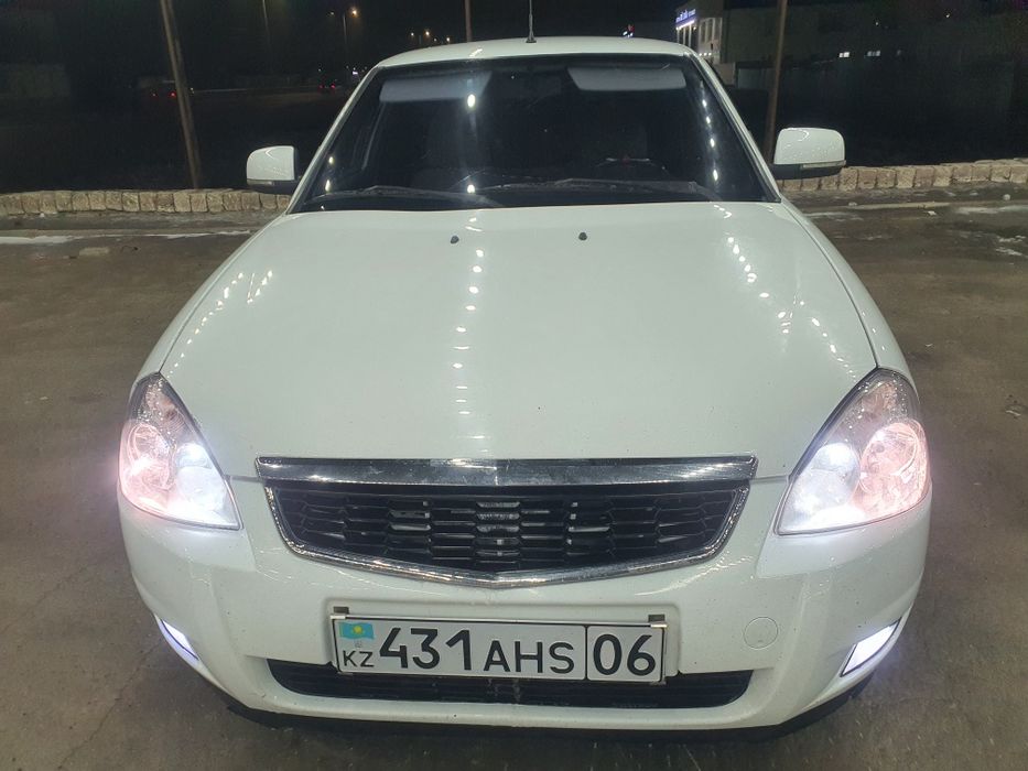 Приора хэтчбек 2012