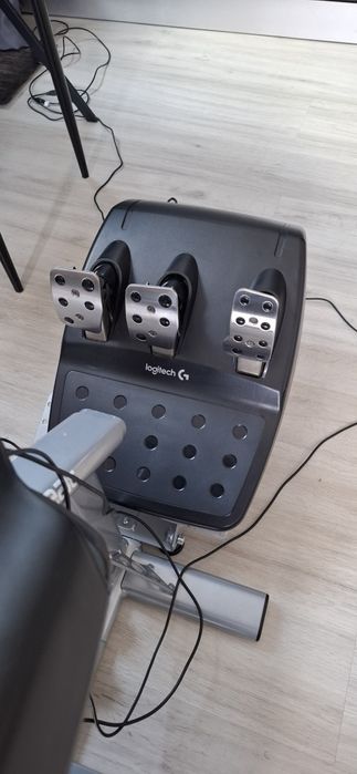Volan G29 + pedale + schimbător Logitech