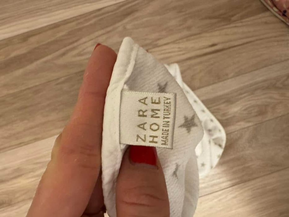 Set 2 prosoape cu capison bebelusi (Zara si English Home)