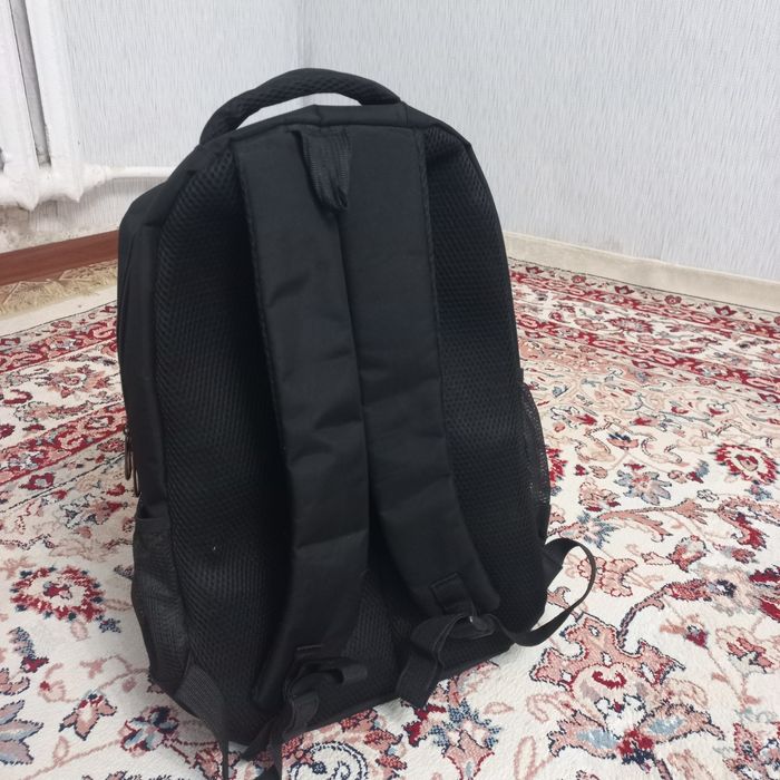 Продам  школьный  рюкзак