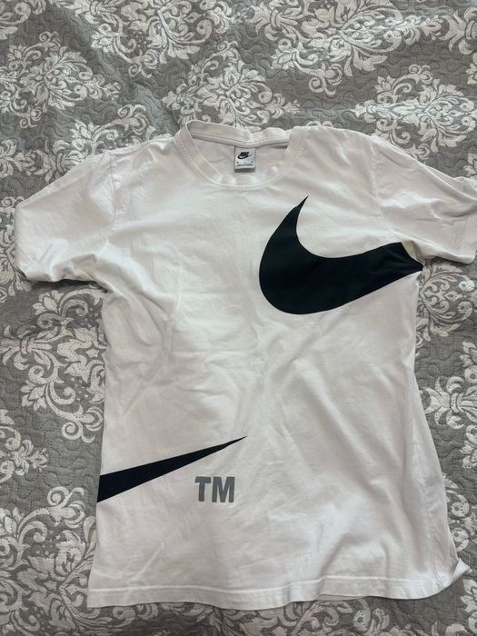 nike бяла тениска М-размер