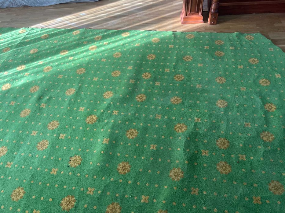 Кавролан ковры состояние очень хорошее