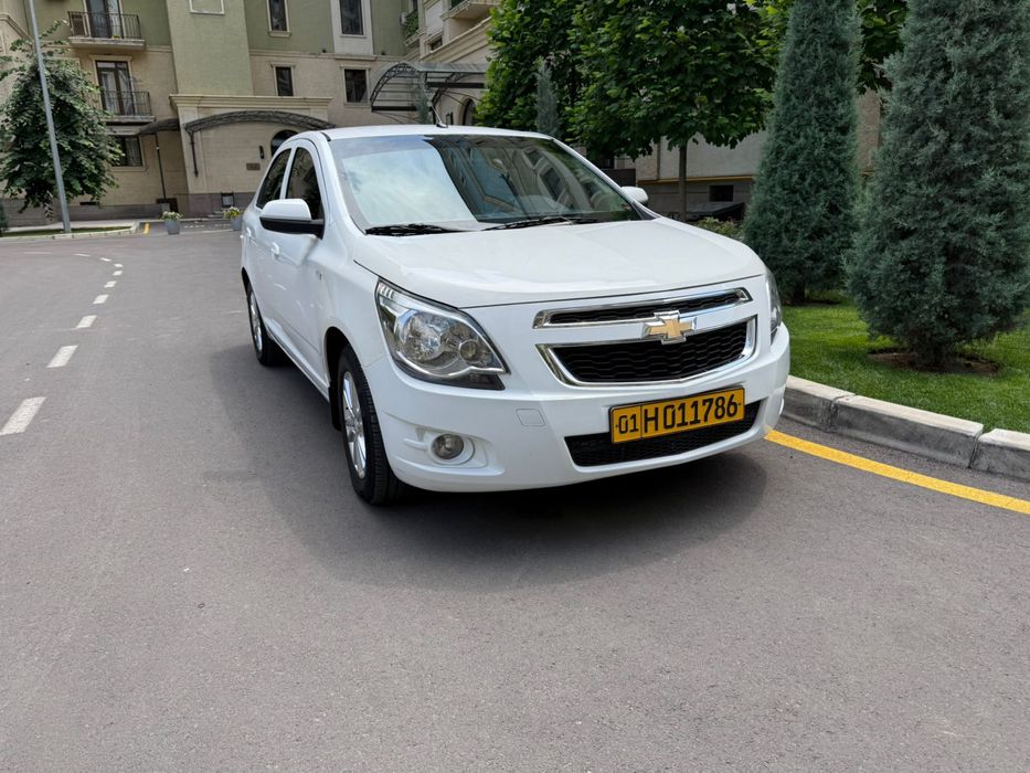 Продам шевроле кобальт
