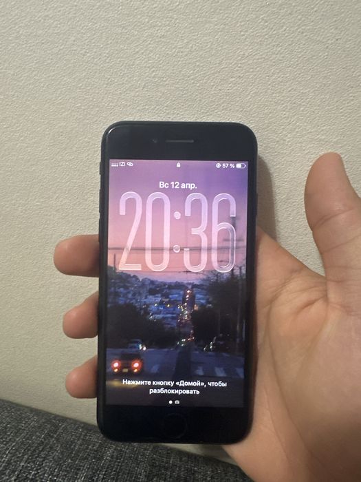 Айфон СЕ2 128гб. Все работает