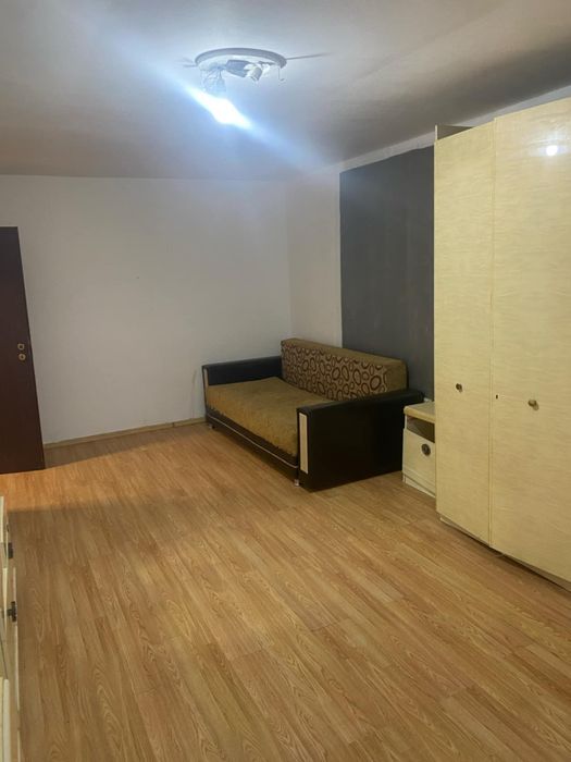 Vând apartament 2 camere