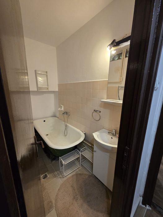 Inchiriez apartament 2 camere B-dul Ferdinand - zona Gara