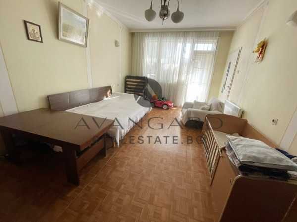 Продава се Тристаен апартамент в Пловдив, Кършияка - 96 кв.м за 1657 €/кв.м - Снимка #2