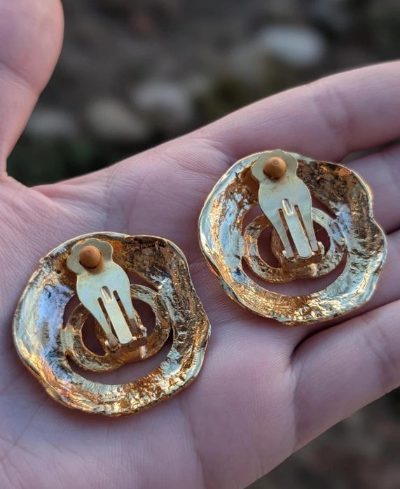 Cercei infinit vechi placati cu aur si zirconii